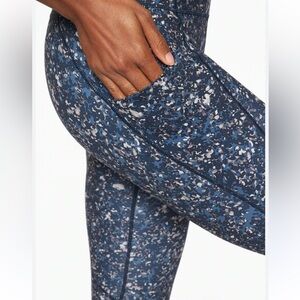 Athleta Blue Sandstone 7/8 Stash Pocket Salutation Tight